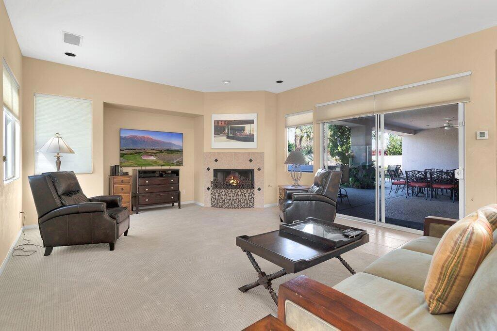 8 Macbeth Court Property Photo 15