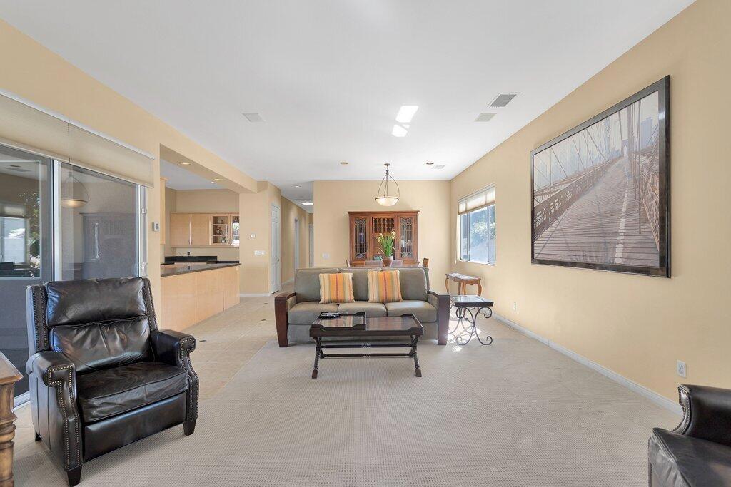 8 Macbeth Court Property Photo 17