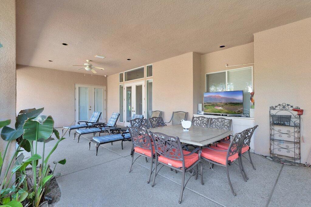 8 Macbeth Court Property Photo 30