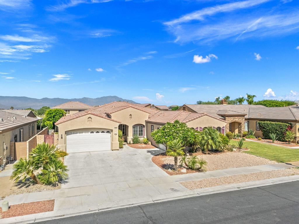 43425 Sentiero Drive Property Photo 3