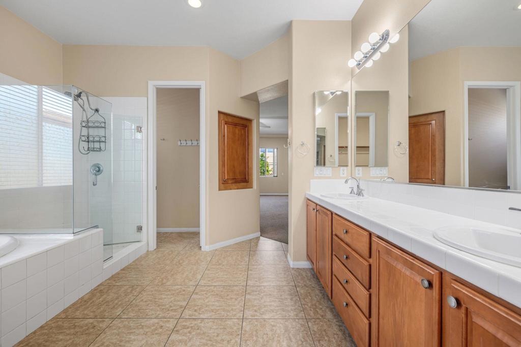 43425 Sentiero Drive Property Photo 22