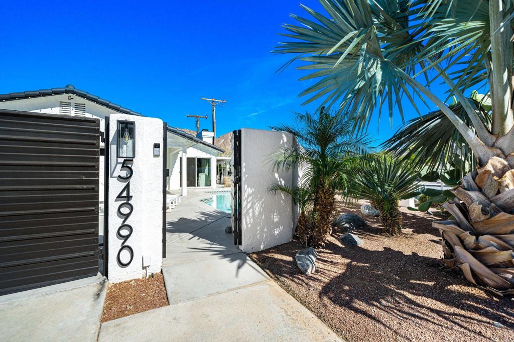 54990 Avenida Madero Property Photo 6