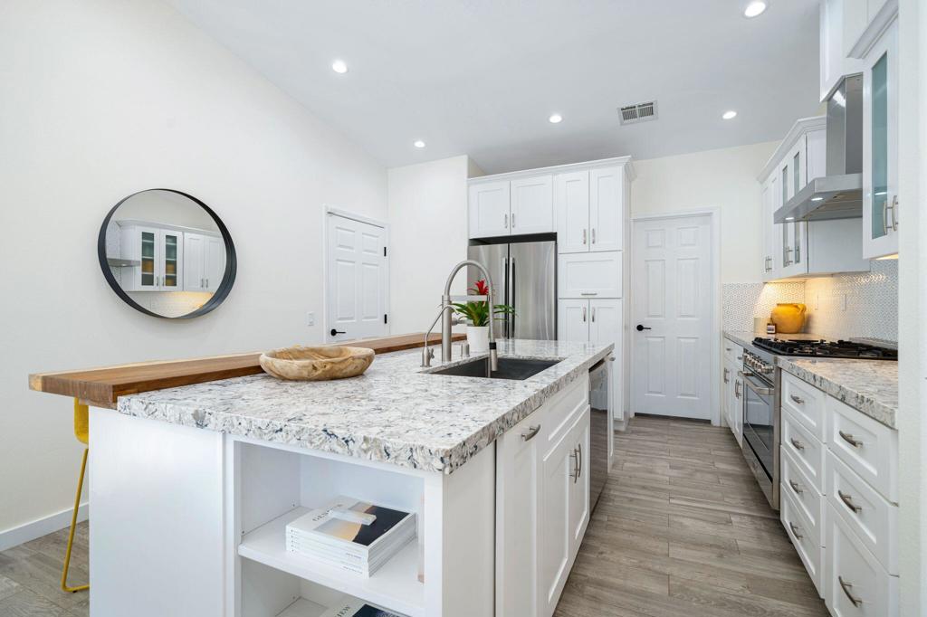 54990 Avenida Madero Property Photo 18