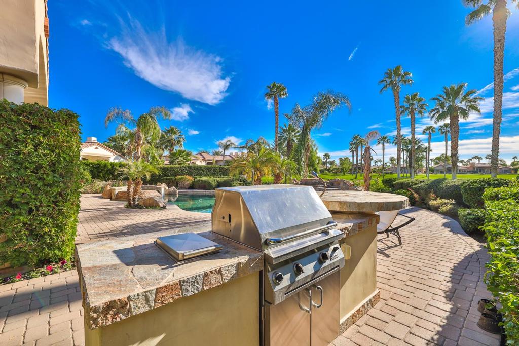 48474 Vista Palomino Property Photo 6