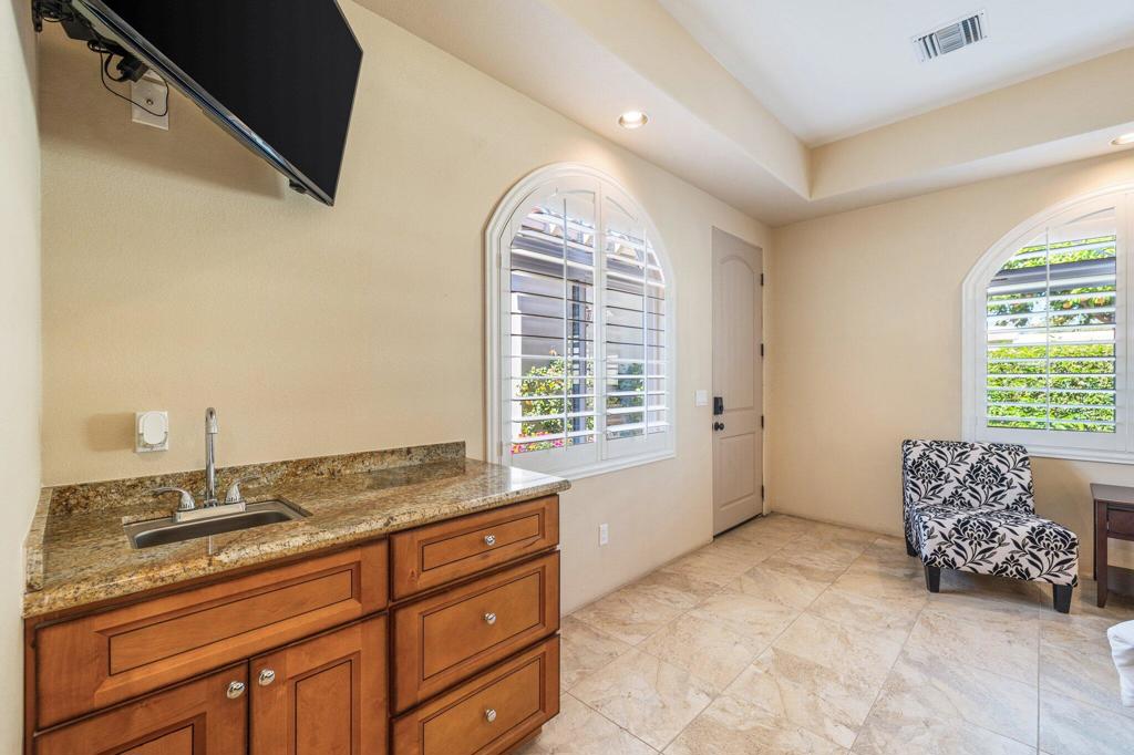48474 Vista Palomino Property Photo 29