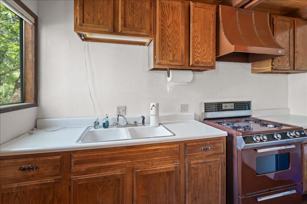 1011 Butte Avenue Property Photo 5