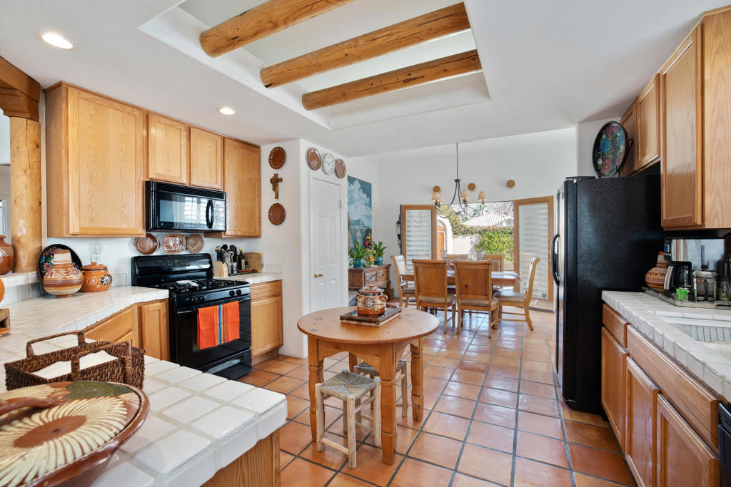 54605 Avenue Vallejo Property Photo 7