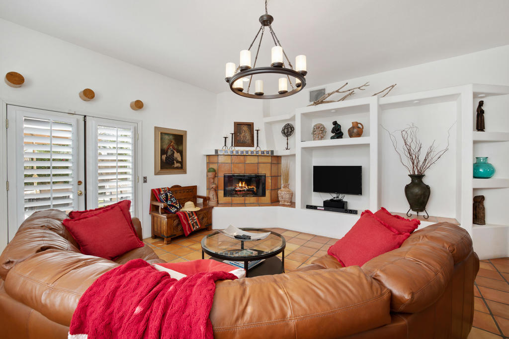 54605 Avenue Vallejo Property Photo 11