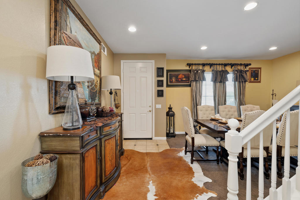 42753 Della Place Property Photo 3