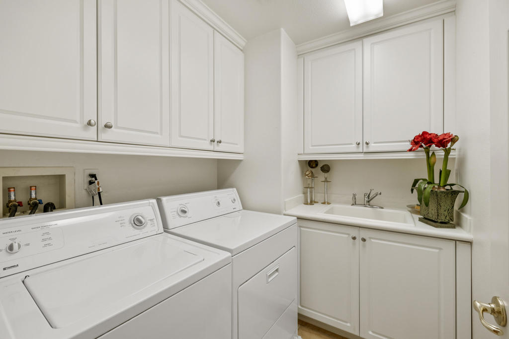 42753 Della Place Property Photo 14
