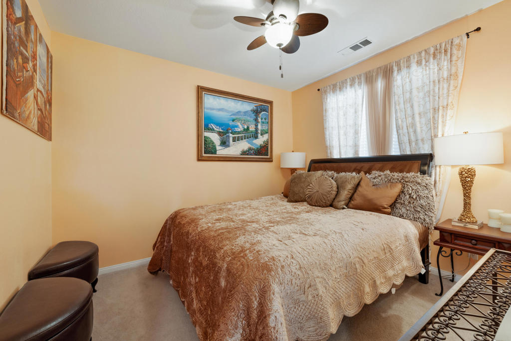 42753 Della Place Property Photo 25