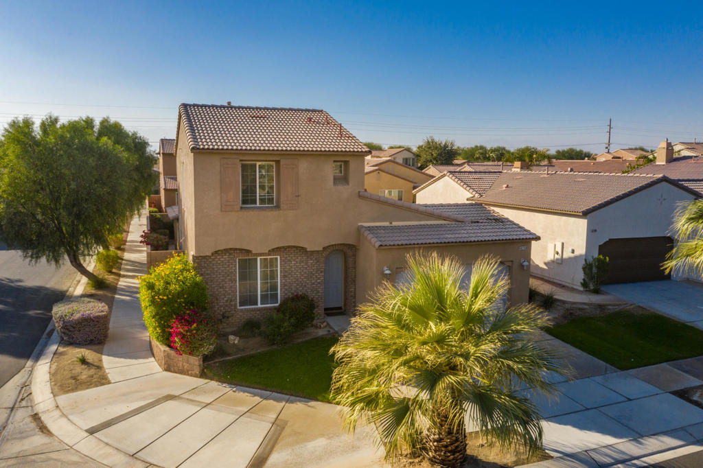 42753 Della Place Property Photo 28