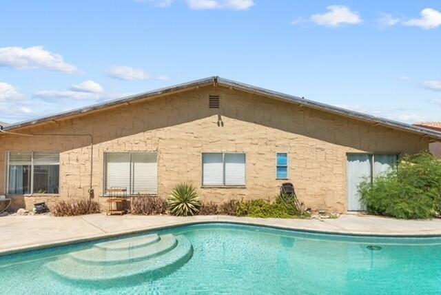 45690 Capistrano Street Property Photo 7