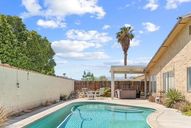 45690 Capistrano Street Property Photo 9