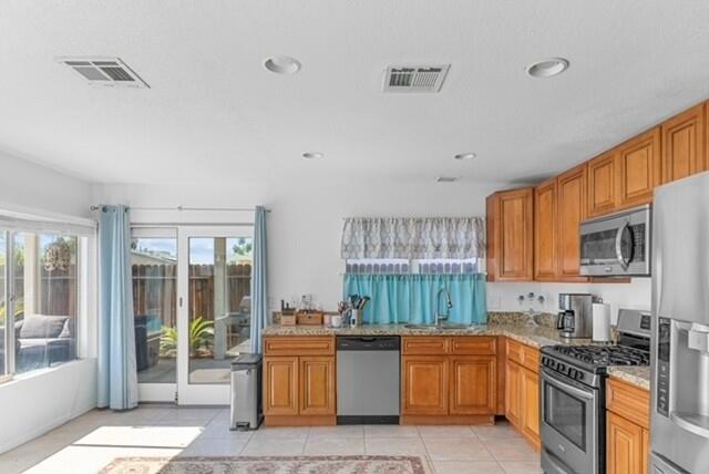 45690 Capistrano Street Property Photo 22