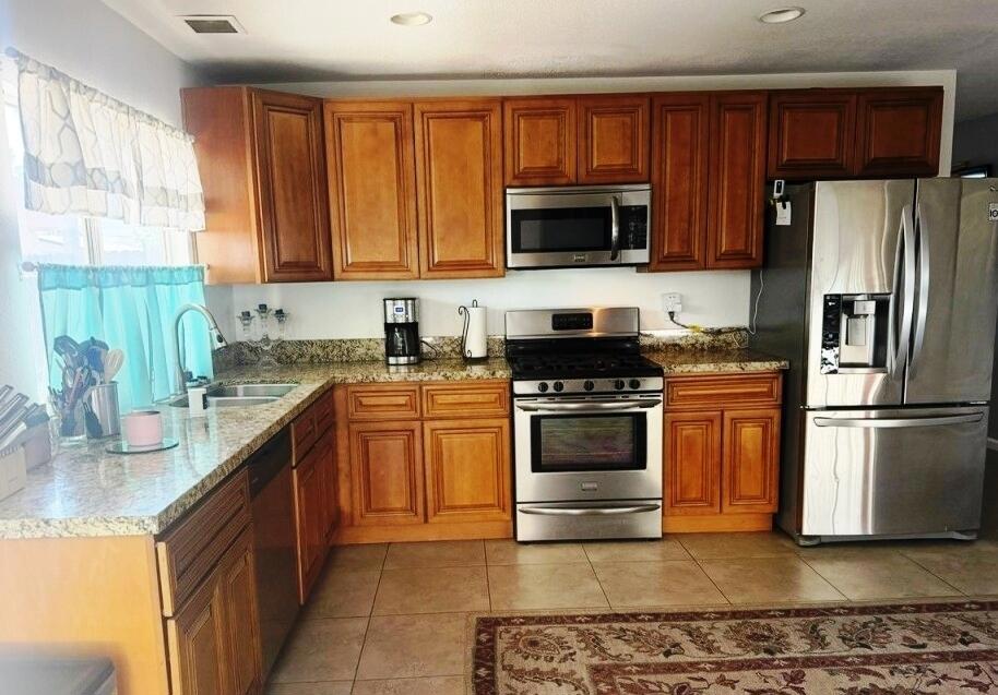 45690 Capistrano Street Property Photo 23