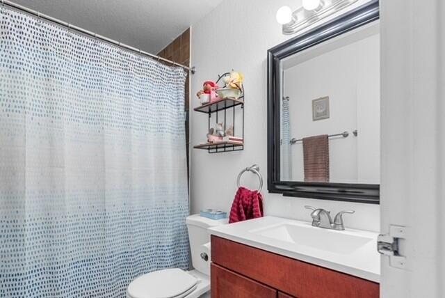 45690 Capistrano Street Property Photo 40