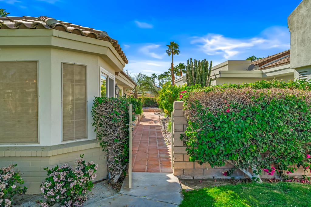 77743 Cape Verde Drive Property Photo 3