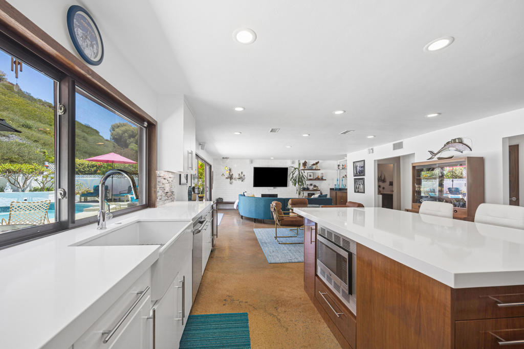 33581 Via De Agua Property Photo 13