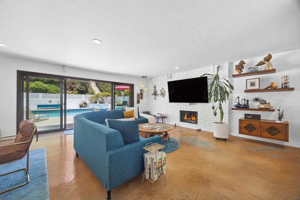 33581 Via De Agua Property Photo 15