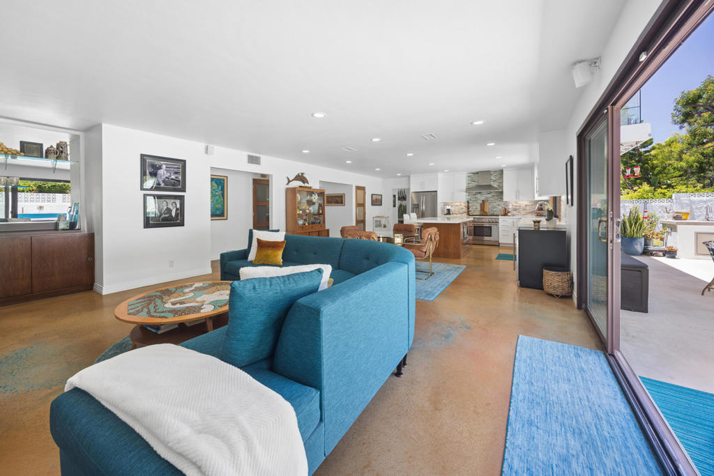 33581 Via De Agua Property Photo 16