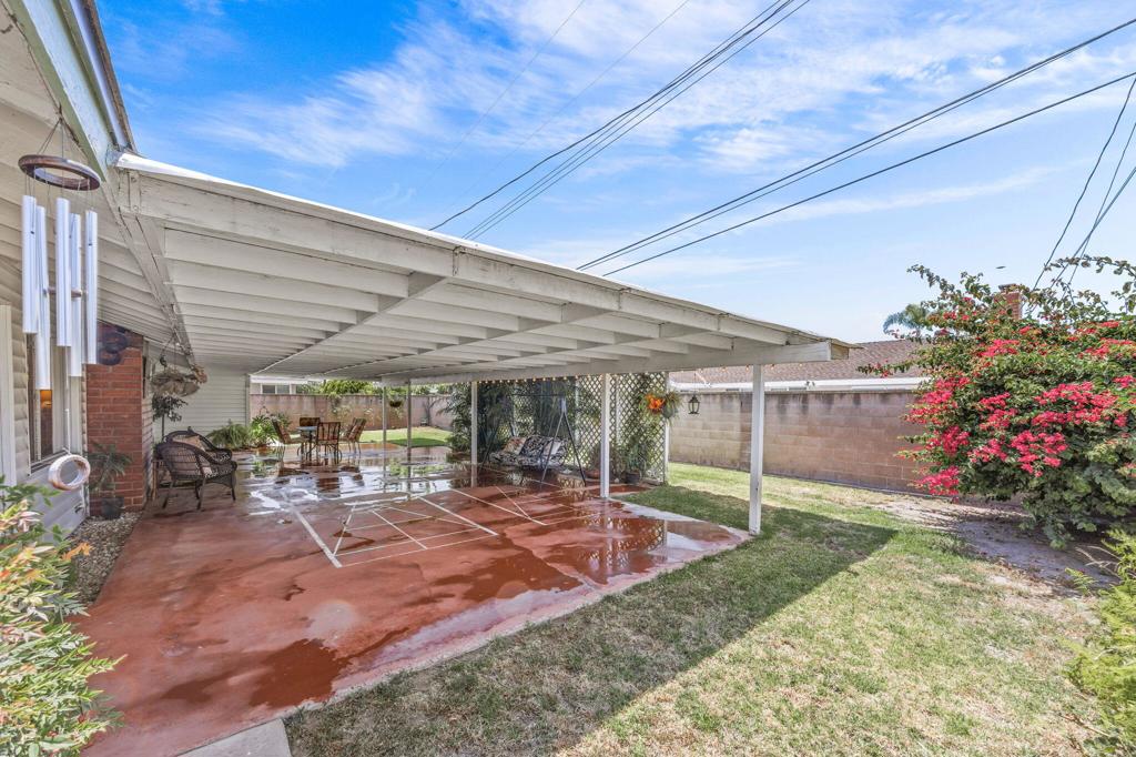 8822 Lola Avenue Property Photo 32