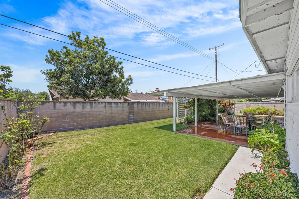 8822 Lola Avenue Property Photo 34