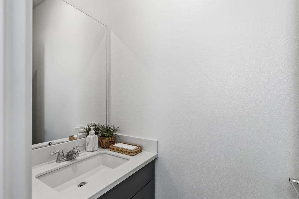 76267 Cambridge Drive Property Photo 14