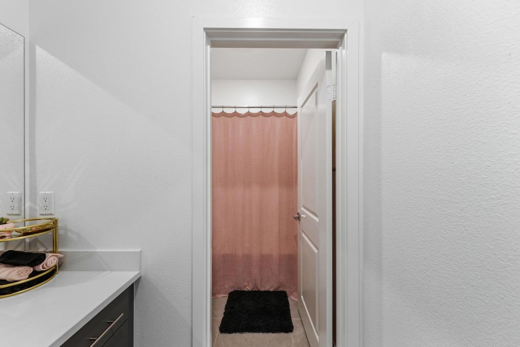 76267 Cambridge Drive Property Photo 27