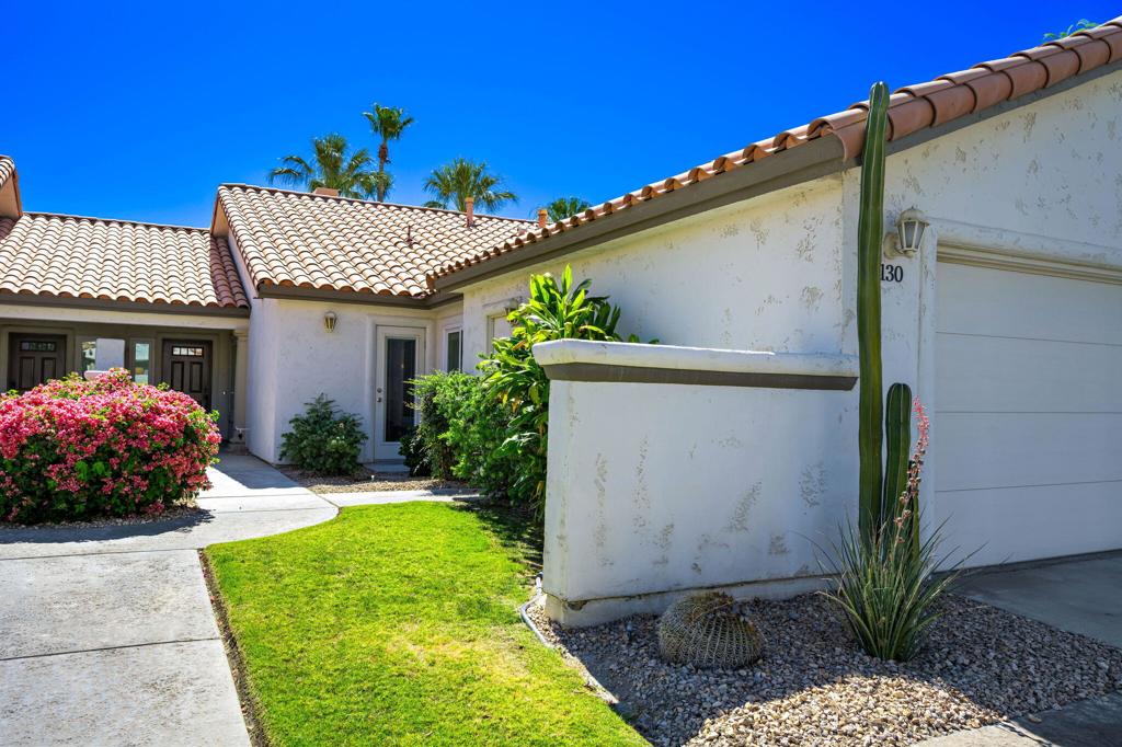 130 Desert Falls Drive E Property Photo 4