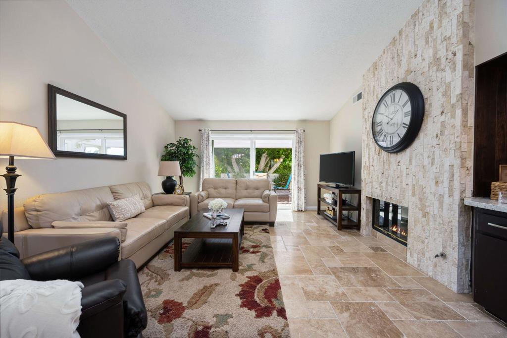 130 Desert Falls Drive E Property Photo 6