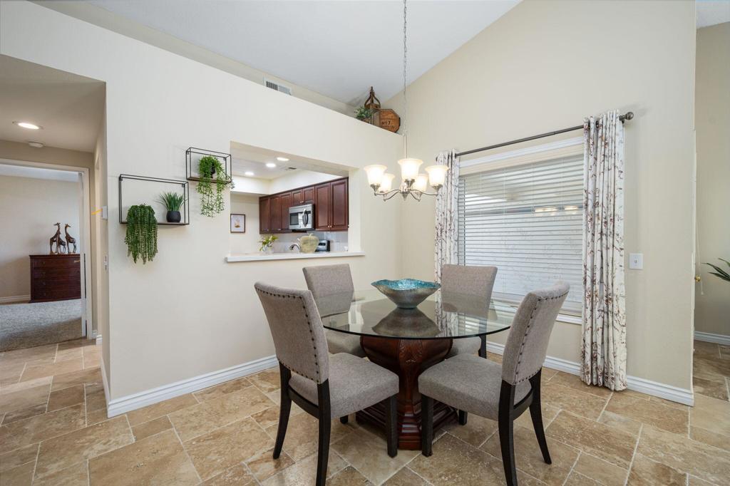 130 Desert Falls Drive E Property Photo 11