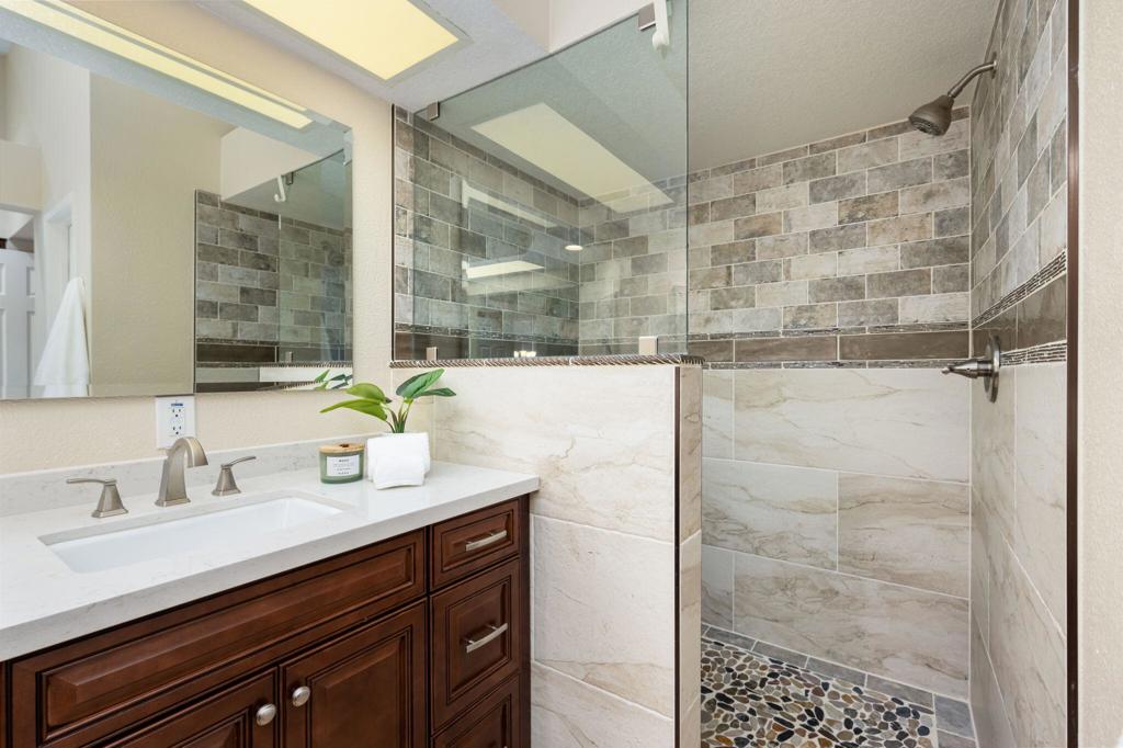 130 Desert Falls Drive E Property Photo 18