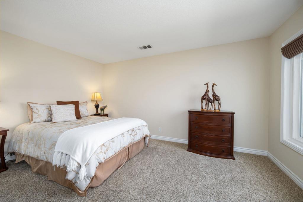 130 Desert Falls Drive E Property Photo 23