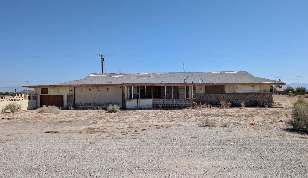 1038 Seaview Avenue Property Photo 2