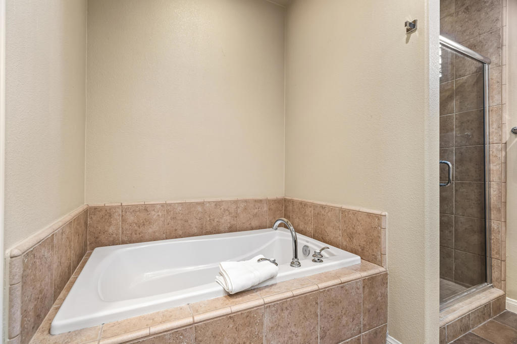 48796 Classic Drive Property Photo 29