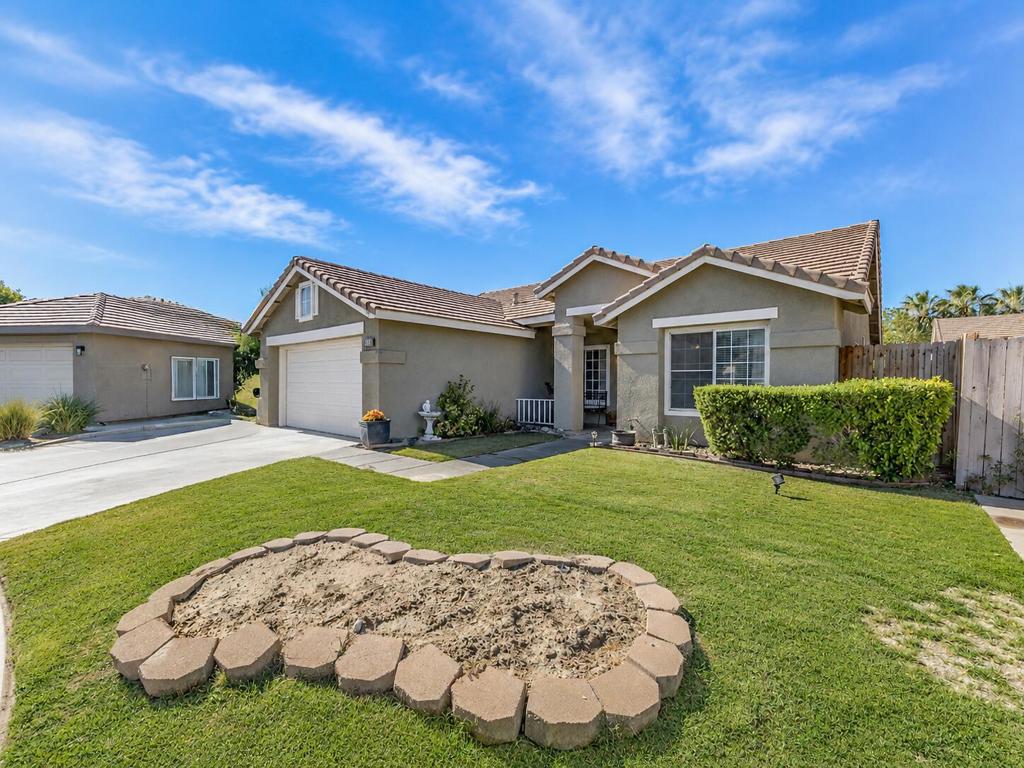 80469 Sandscript Court Property Photo 5