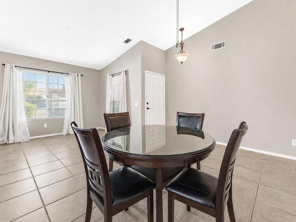 80469 Sandscript Court Property Photo 9