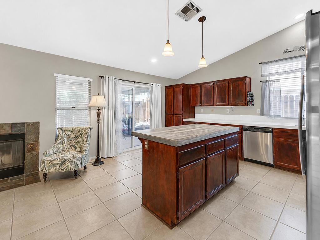 80469 Sandscript Court Property Photo 14