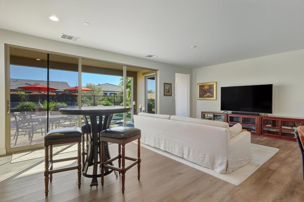 82375 Round Valley Drive Property Photo 12