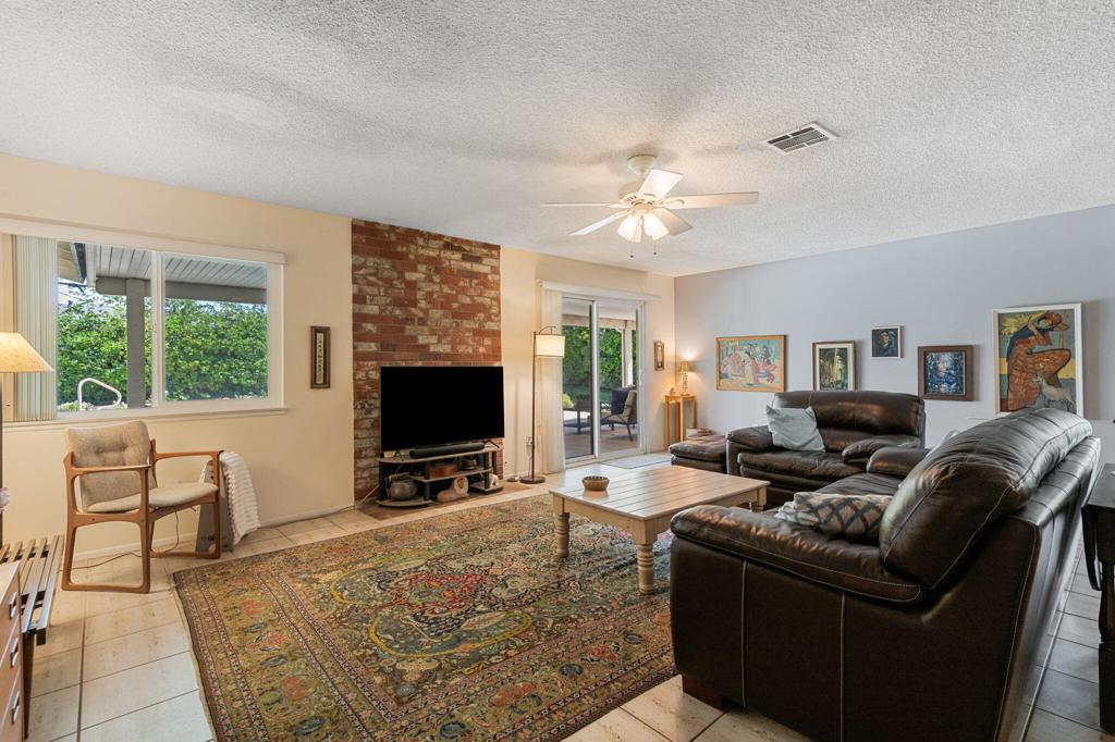 69310 Nilda Drive Property Photo 6