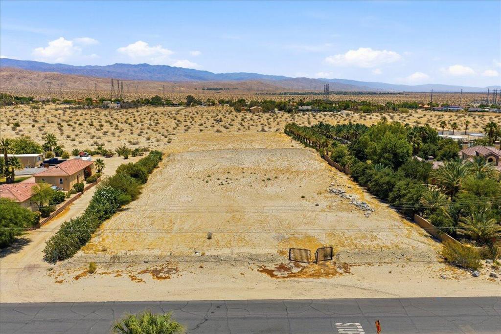 30814 Desert Moon Drive Property Photo 1