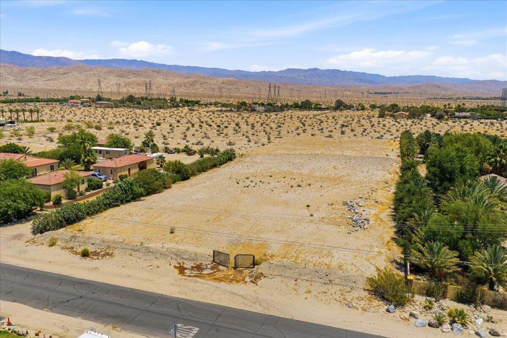 30814 Desert Moon Drive Property Photo 9