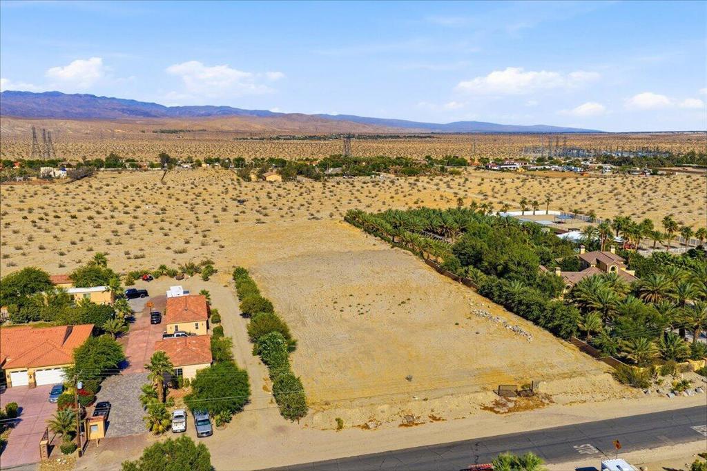 30814 Desert Moon Drive Property Photo 10