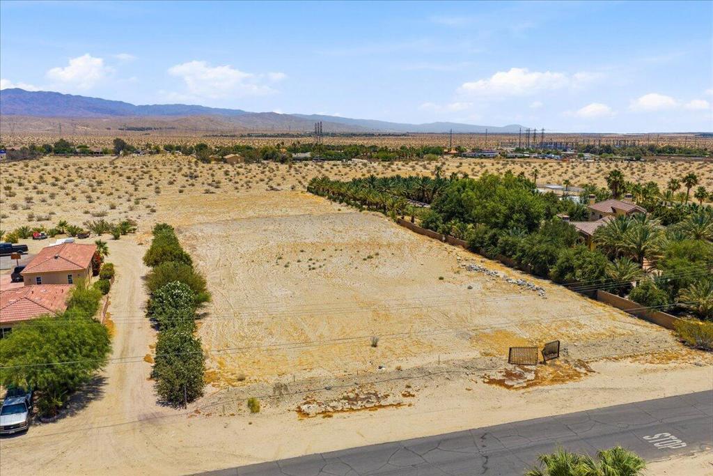 30814 Desert Moon Drive Property Photo 12