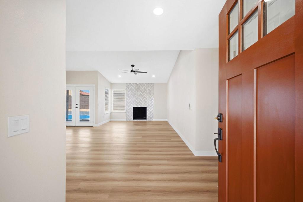 82142 W Solar Court Property Photo 12