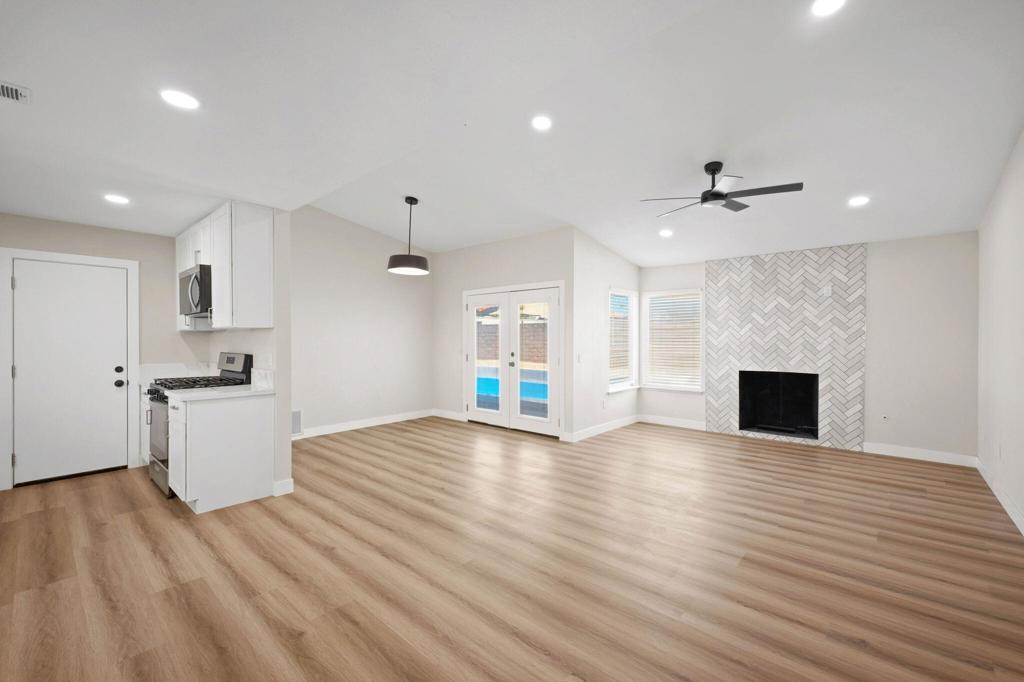 82142 W Solar Court Property Photo 13