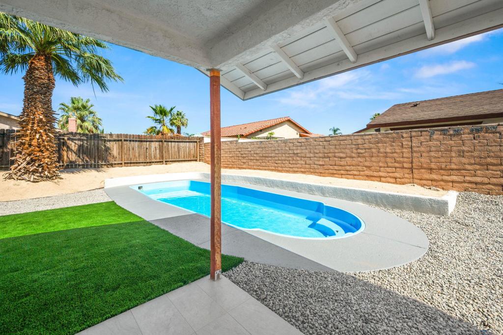 82142 W Solar Court Property Photo 34