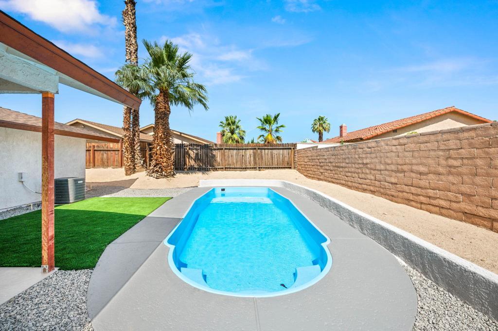 82142 W Solar Court Property Photo 35