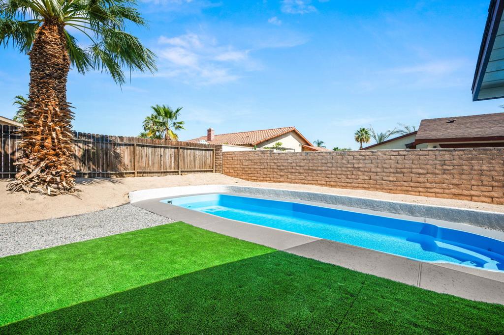 82142 W Solar Court Property Photo 37